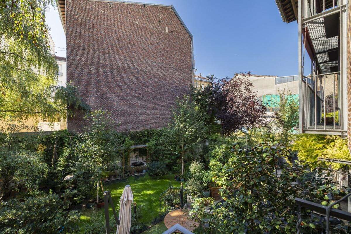 Appartement à LES LILAS