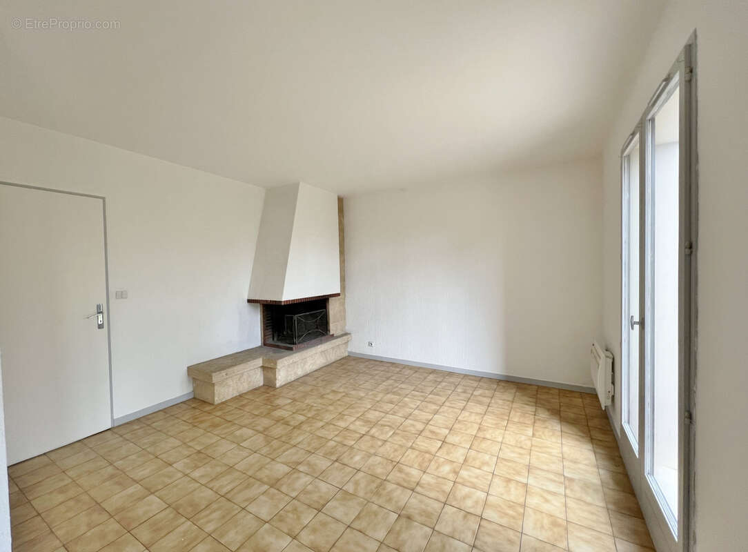 COLOMIERS - Proche des grands axes (rocade, SNCF), des commerces et autre comodité, jolie maison mitoyenne ... - photo 8