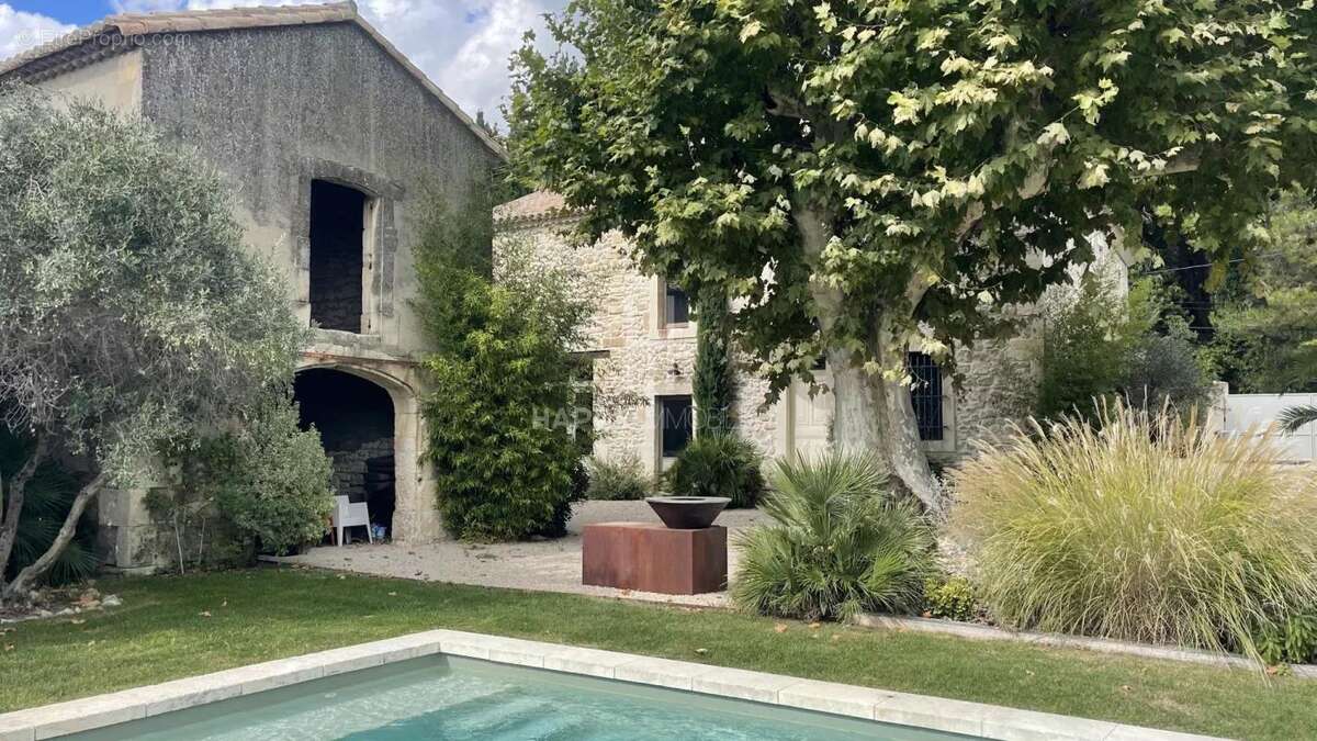Maison à MAUSSANE-LES-ALPILLES