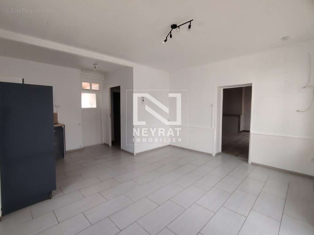 Maison à SAINT-MARTIN-EN-BRESSE