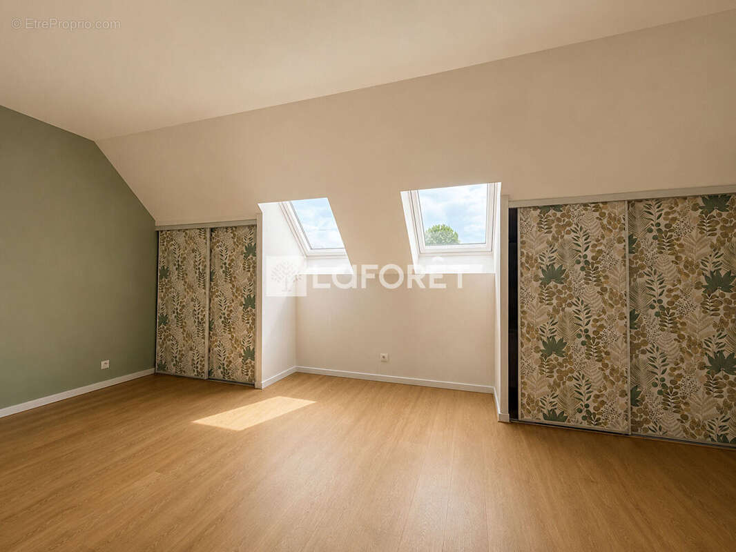 Appartement à LAMORLAYE