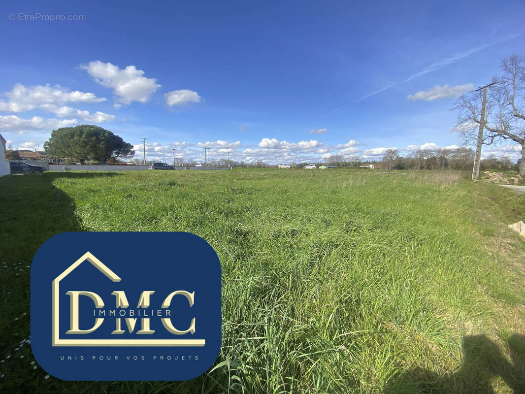 Terrain à SAVERDUN
