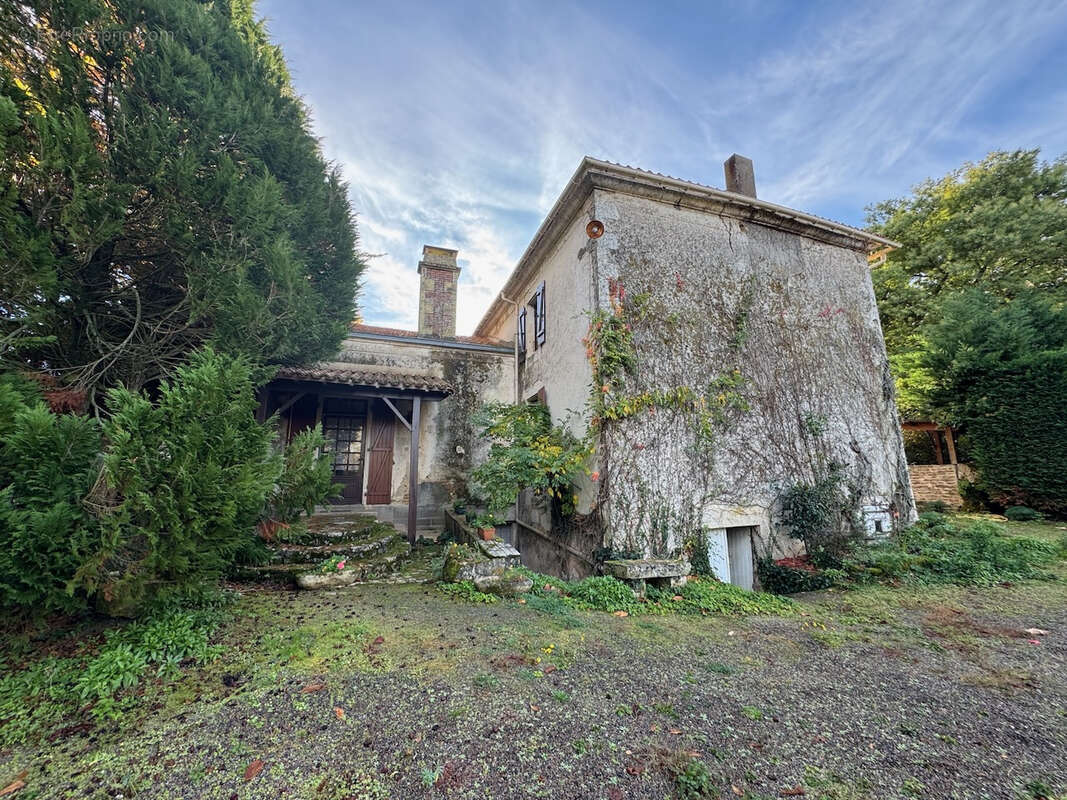 Maison à LA CHAPELLE-THEMER