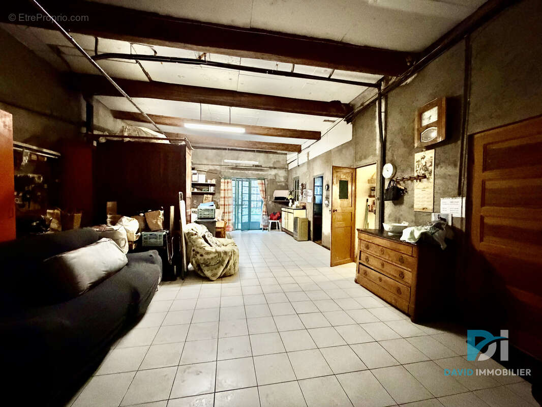 Maison vigneronne avec grand garage - Cour intérieure et doubles terrasses - photo 9