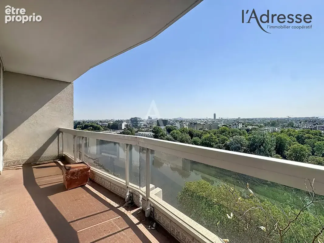 PUTEAUX/Pont de Neuilly 3 pièces dernier étage balcon cave box - photo 5