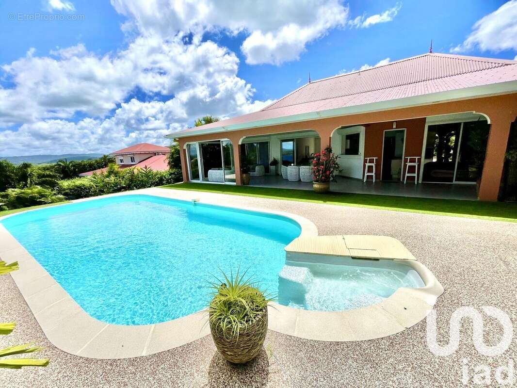 Photo 2 - Maison à LES TROIS-ILETS