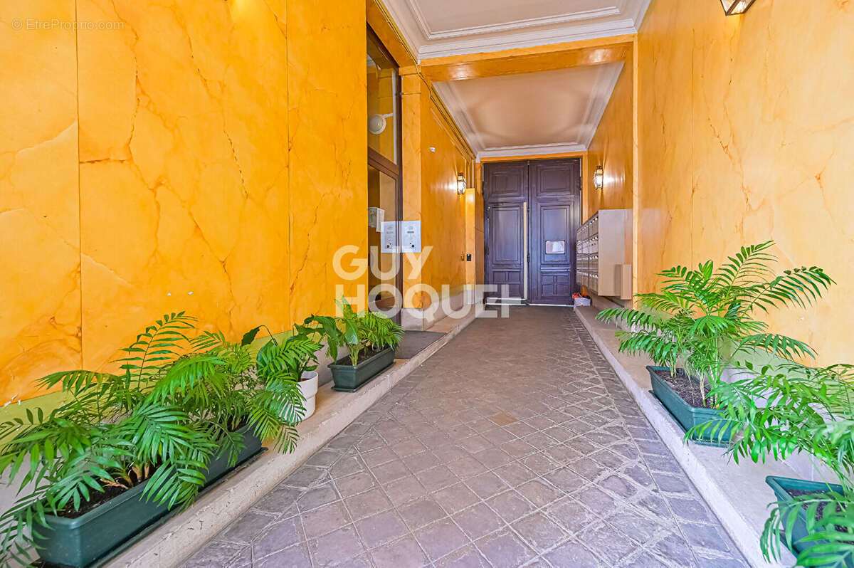 Appartement à PARIS-12E