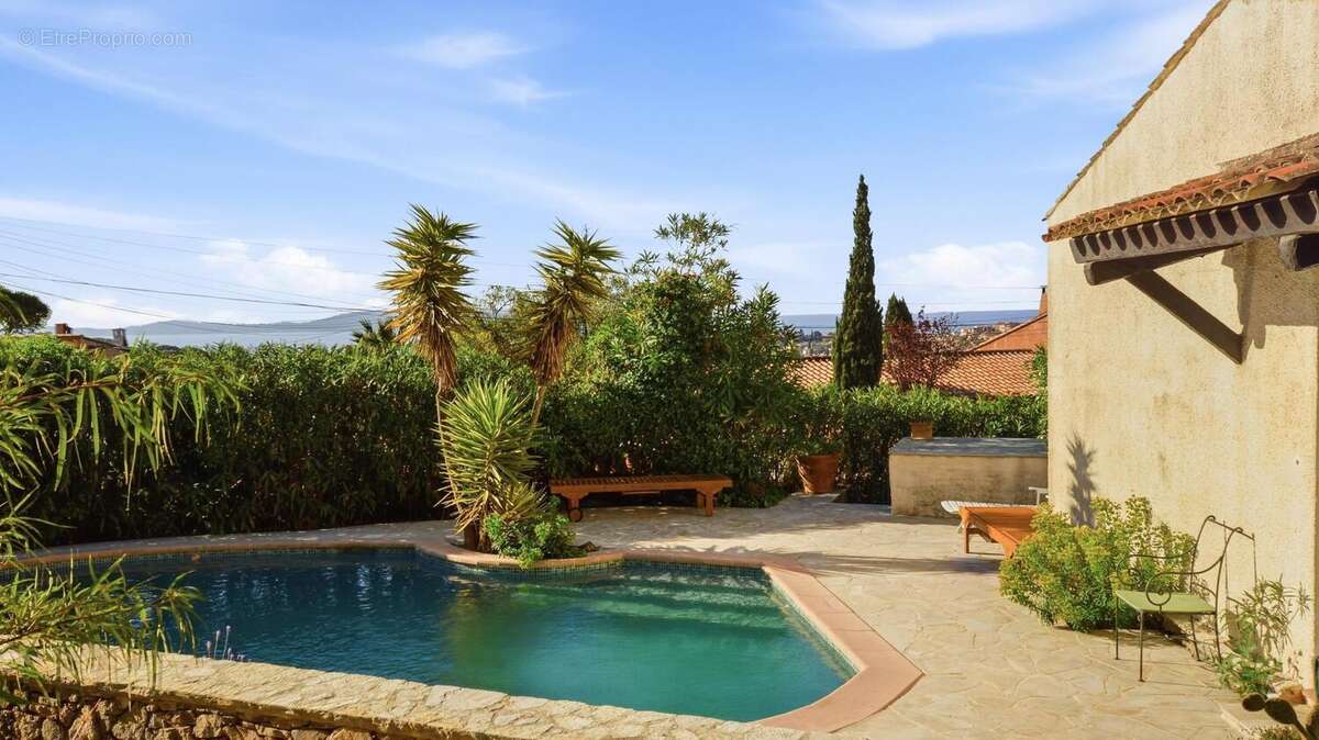 Photo 3 - Maison à CARQUEIRANNE