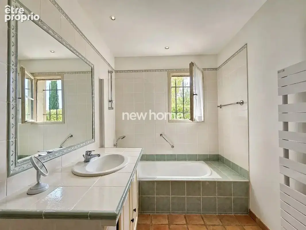 Lorgues – Propriété de charme avec vue panoramique, piscine et jardin d’exception - photo 29