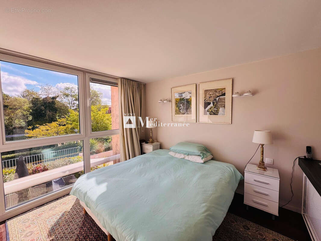Appartement à COGOLIN