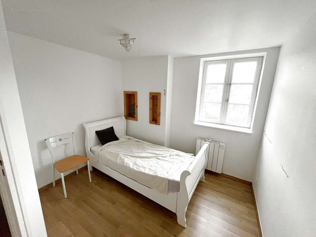 Maison à SAINT-CENERI-LE-GEREI