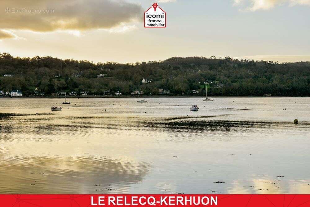 Maison à LE RELECQ-KERHUON