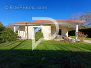 Maison à SAINT-PE-DE-LEREN