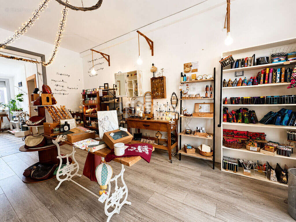 Fond de commerce boutique 60m²- 33160 Saint Médard en Jalles - photo 6