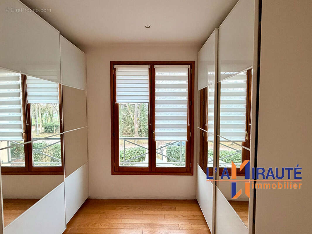 Maison à MAISONS-LAFFITTE