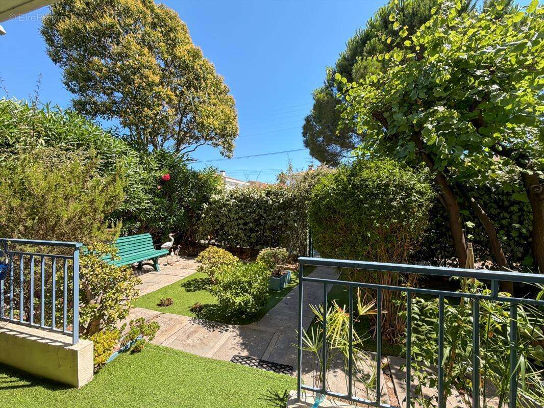 Appartement à FREJUS