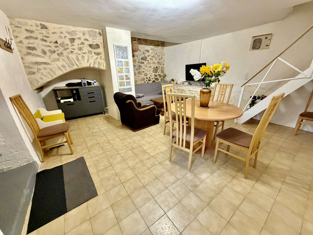 Maison à VAISON-LA-ROMAINE