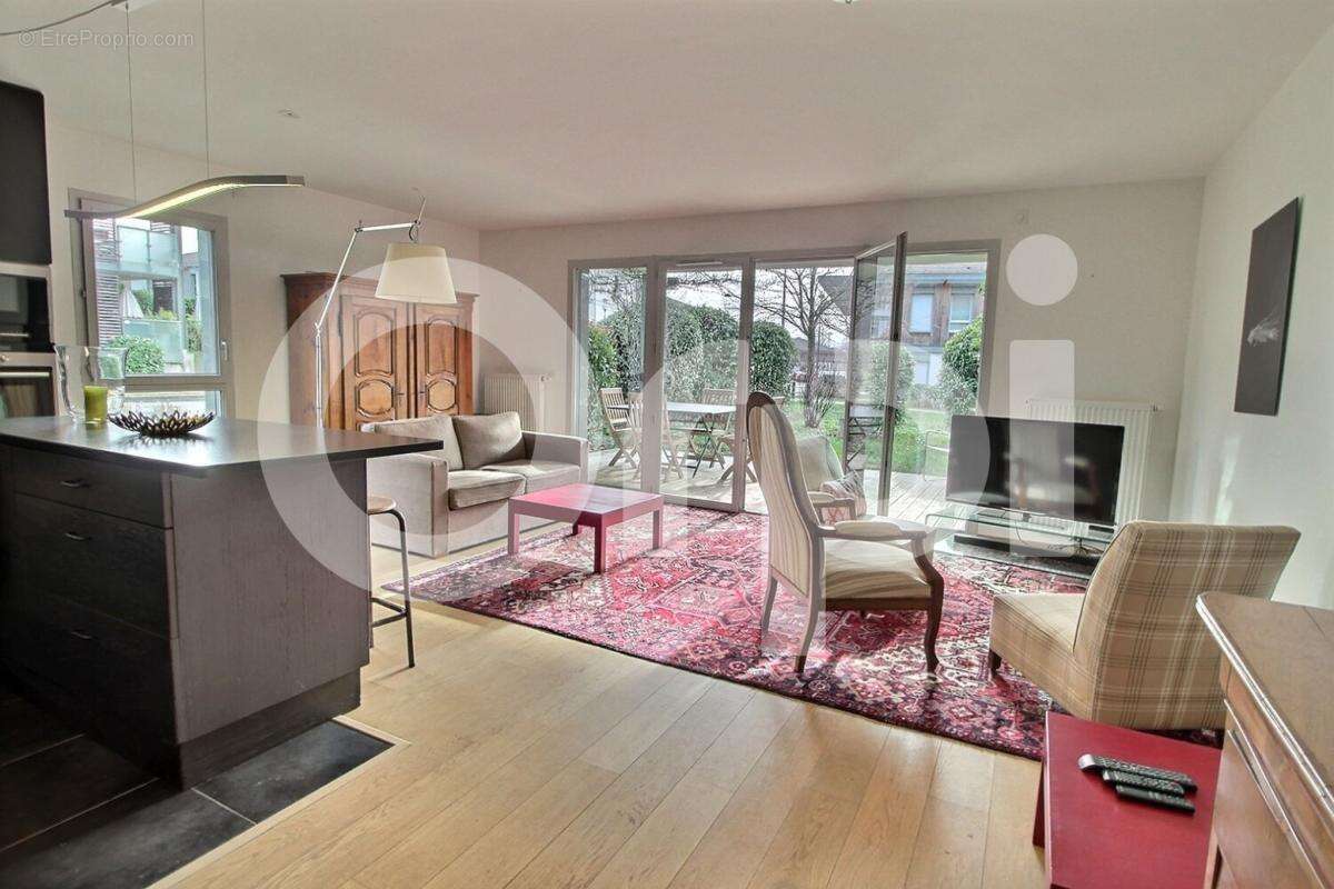 Appartement à CHENS-SUR-LEMAN