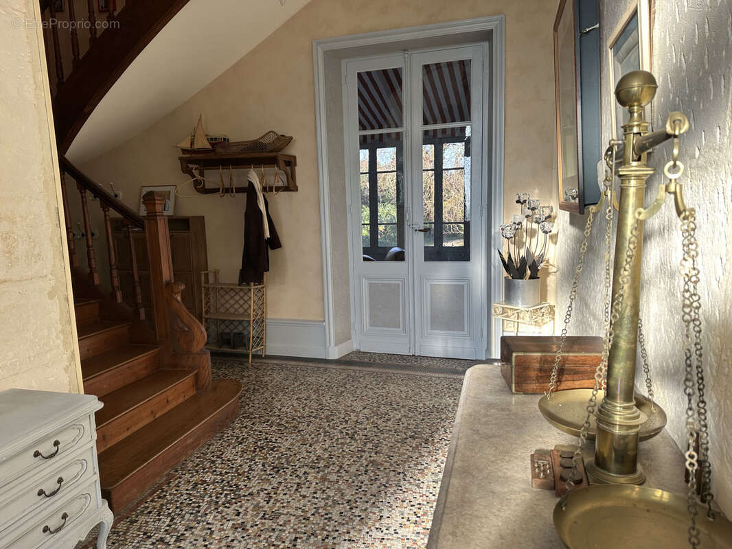 Maison à TONNAY-CHARENTE