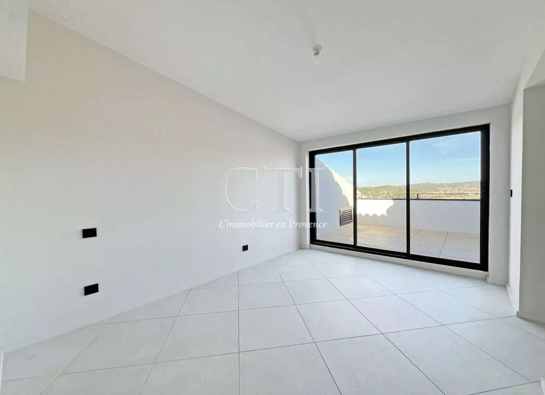 Appartement à VAISON-LA-ROMAINE