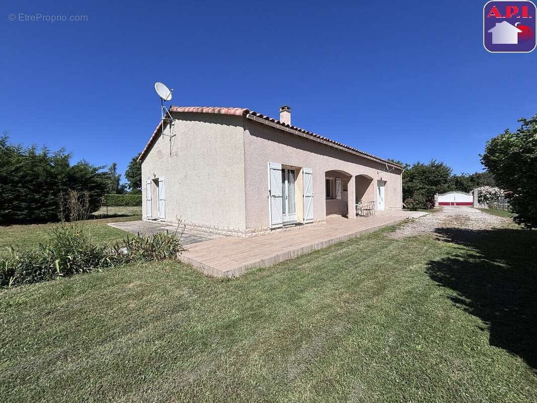Maison 145 m² à Roquefeuil  - photo 20