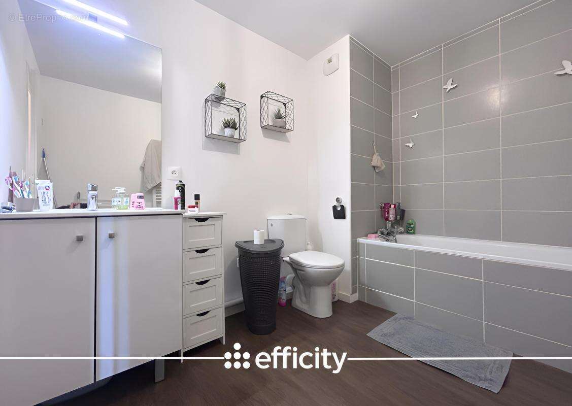 Appartement à REZE