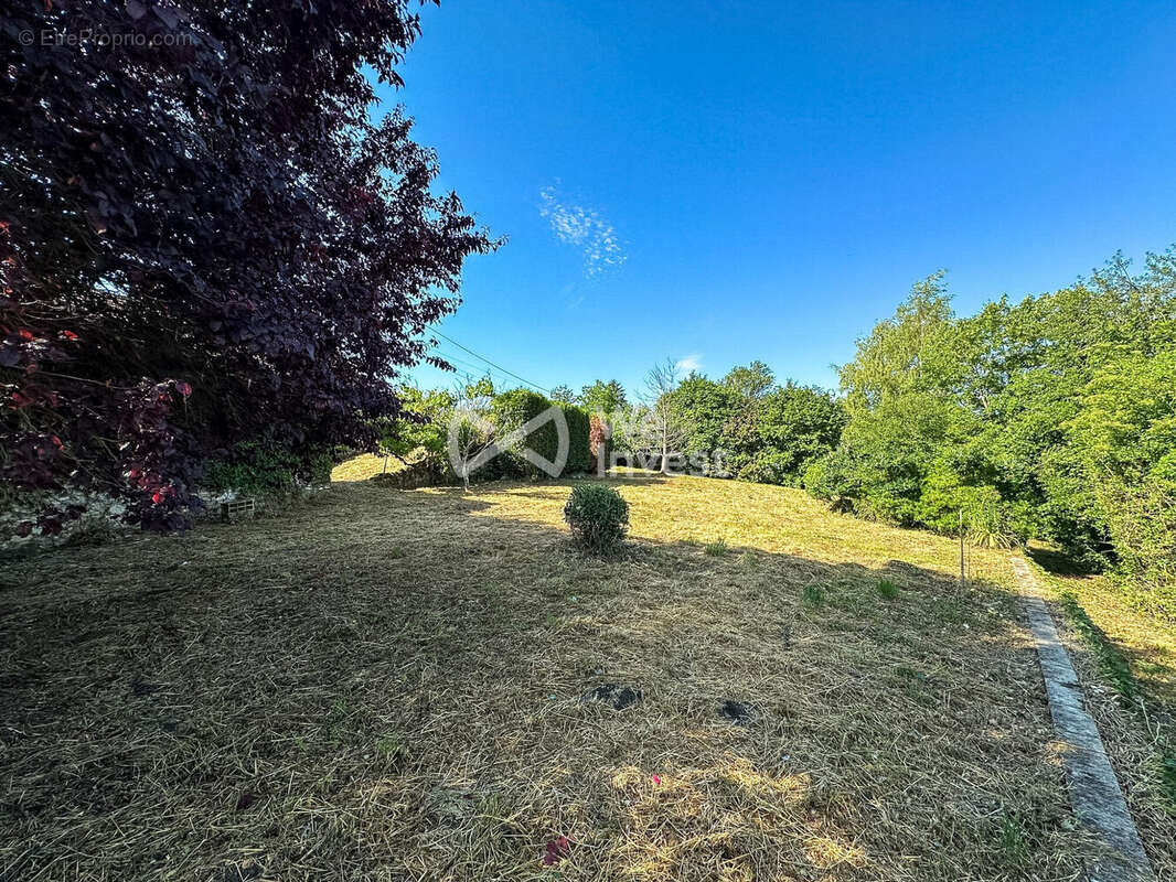 Maison 112 m² à Crouy-Sur-Ourcq  - photo 2