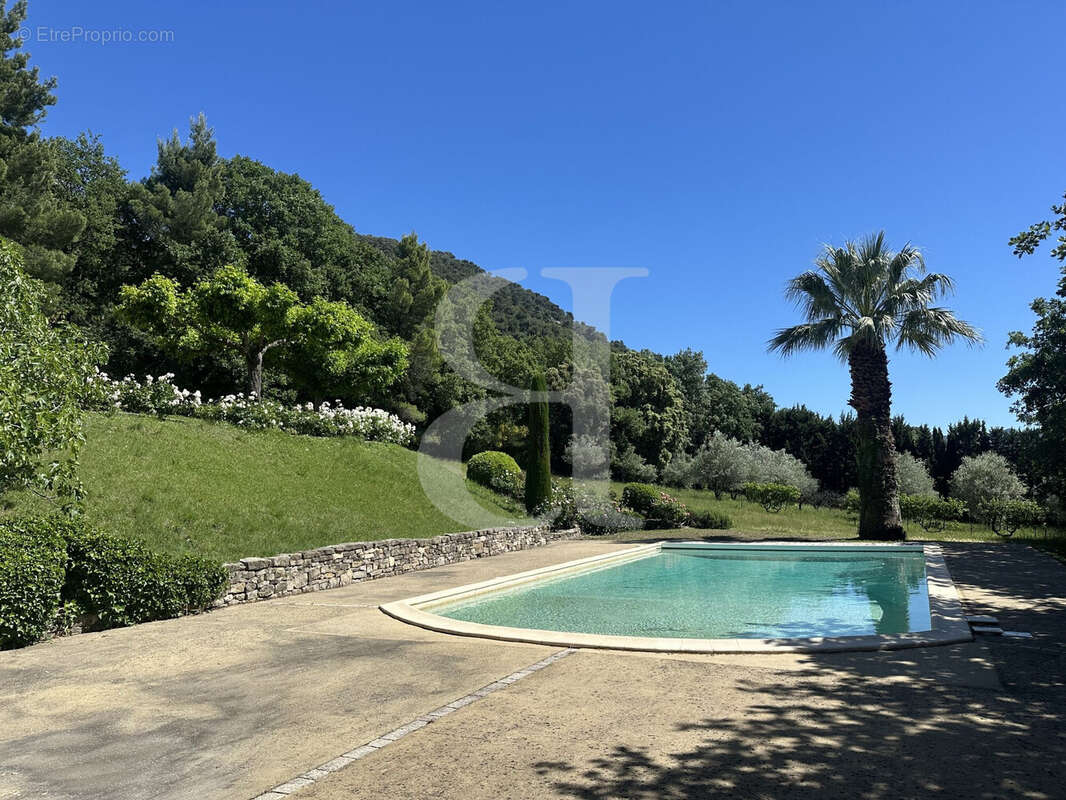 Maison à VAISON-LA-ROMAINE