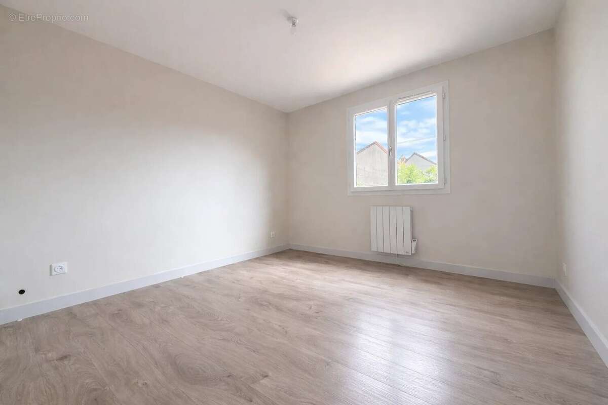 Maison à TOURNAN-EN-BRIE