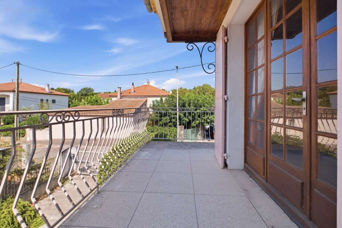 Ensemble immobilier avec jardin et garages centre Ville Exclusivité - photo 13