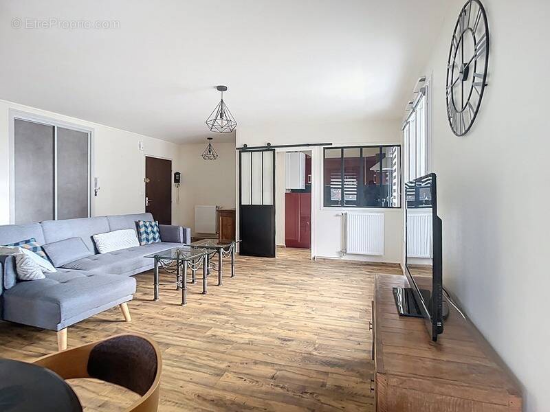 Appartement à SAINT-CYR-SUR-LOIRE