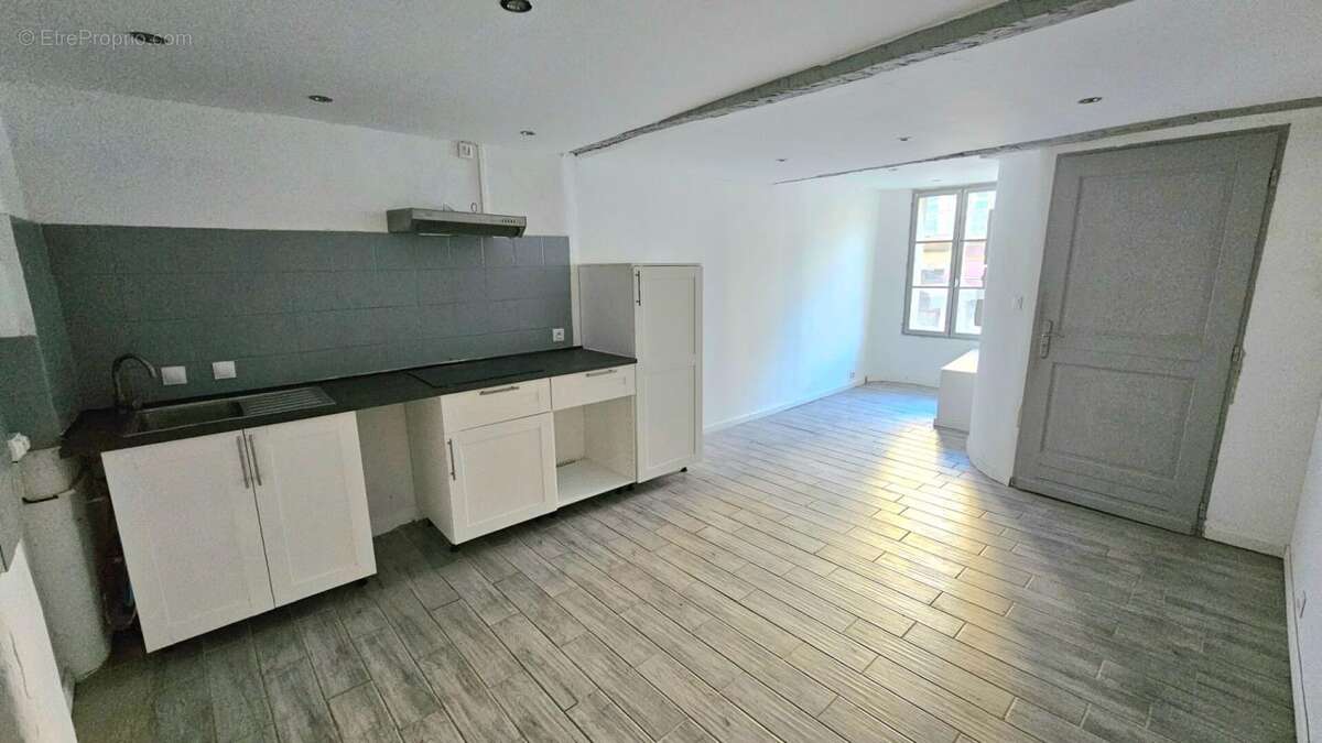 Appartement à BARGEMON
