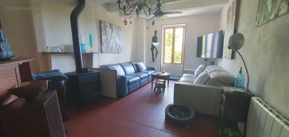 Maison à CABREROLLES