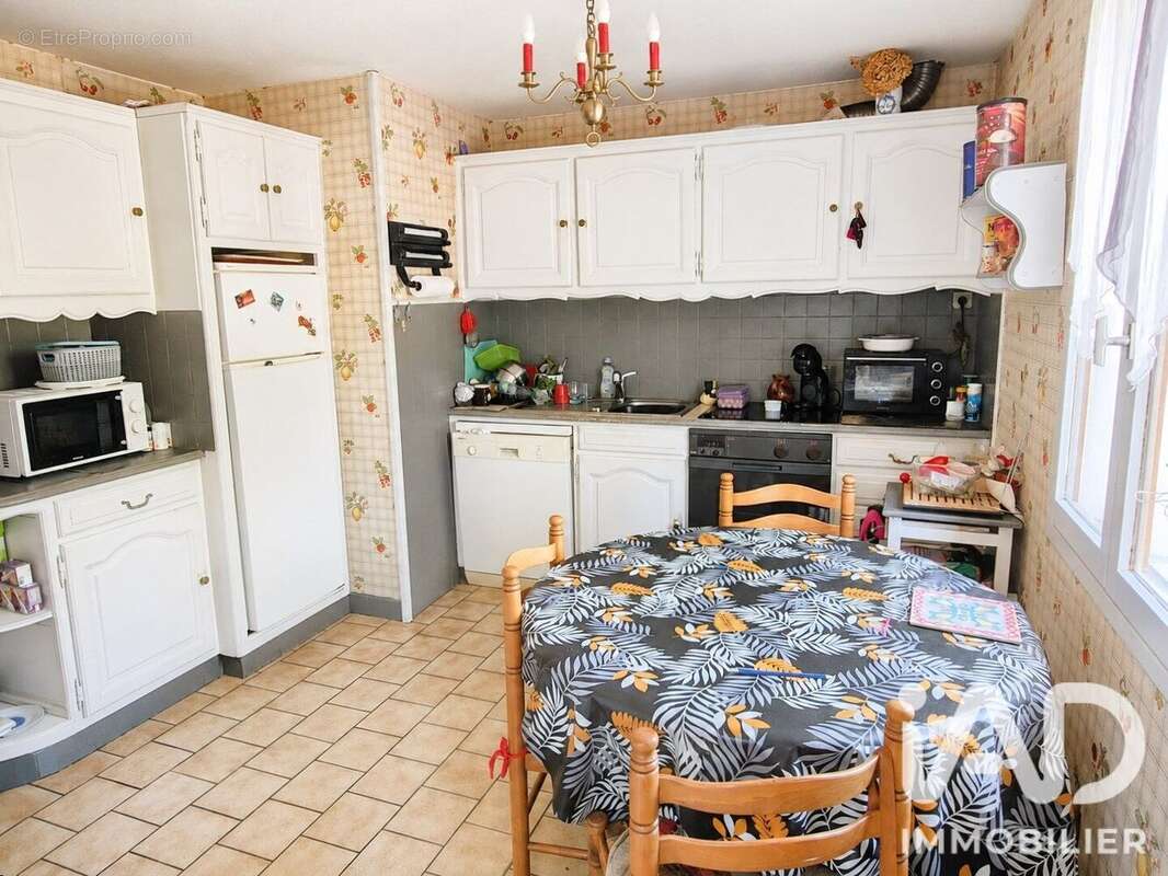 Photo 5