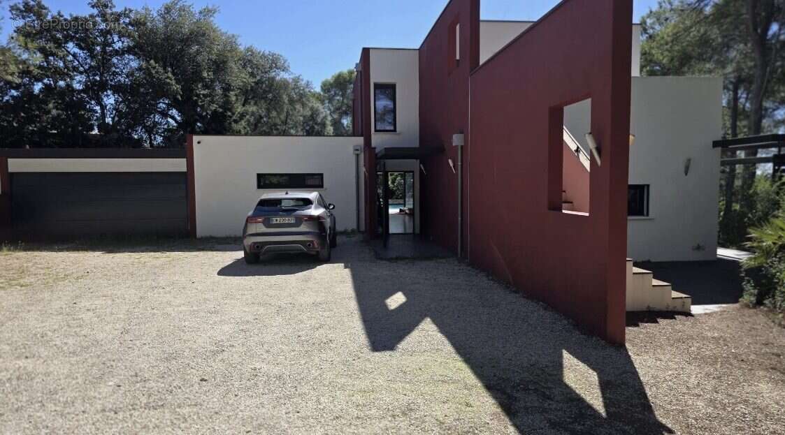 Maison à NIMES