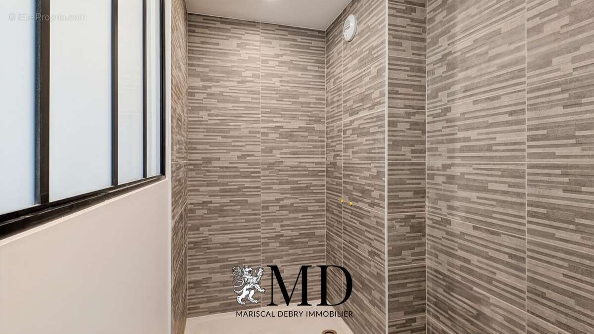 Appartement à MONT-SAINT-AIGNAN