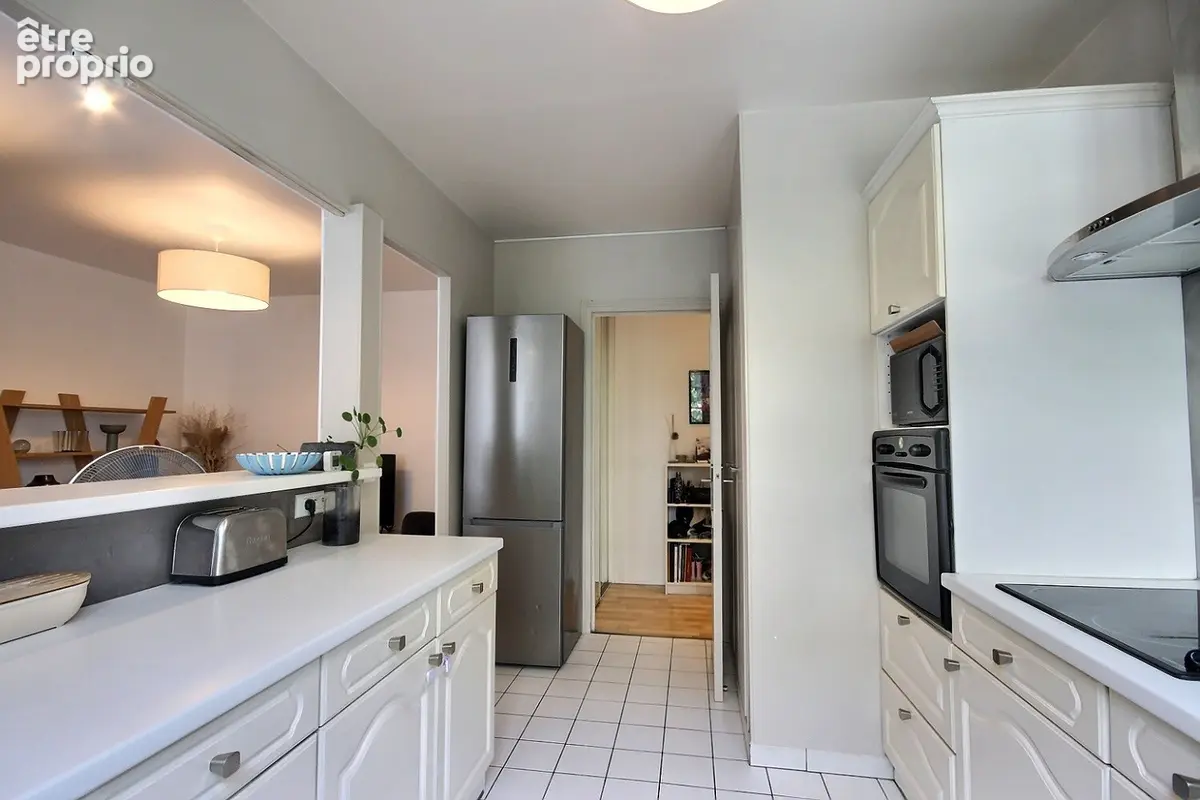 Appartement Courbevoie 3 pièce(s) 69.75 m2 - photo 4