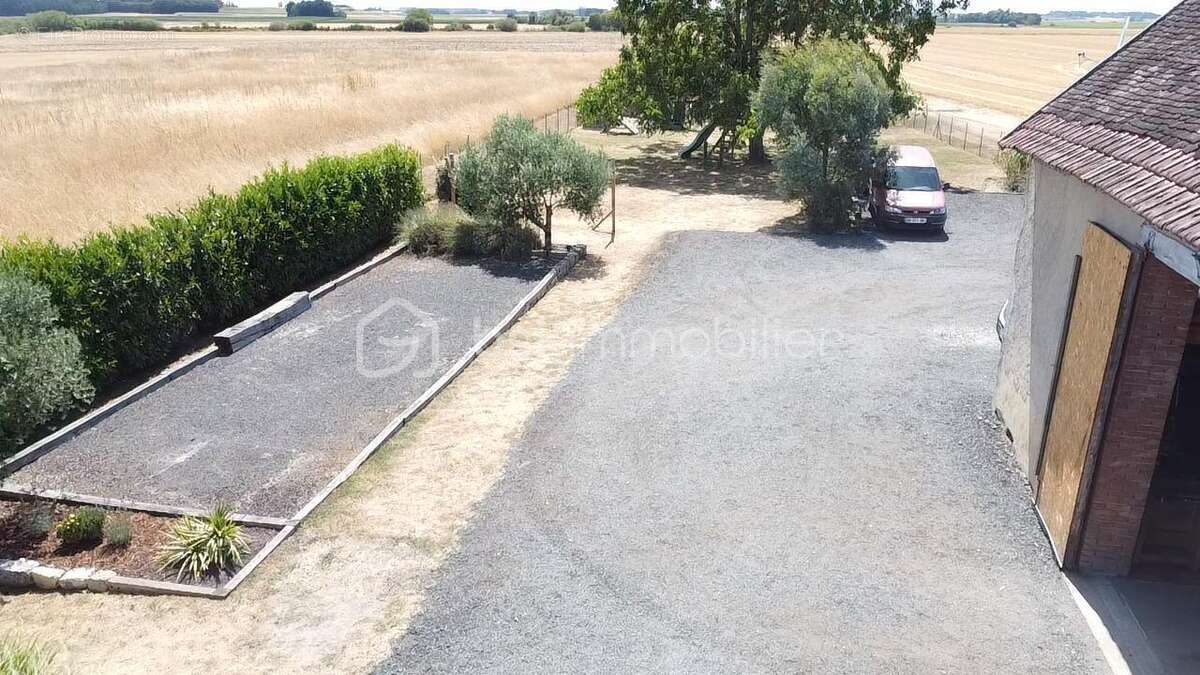 Longere renovee - photo 17