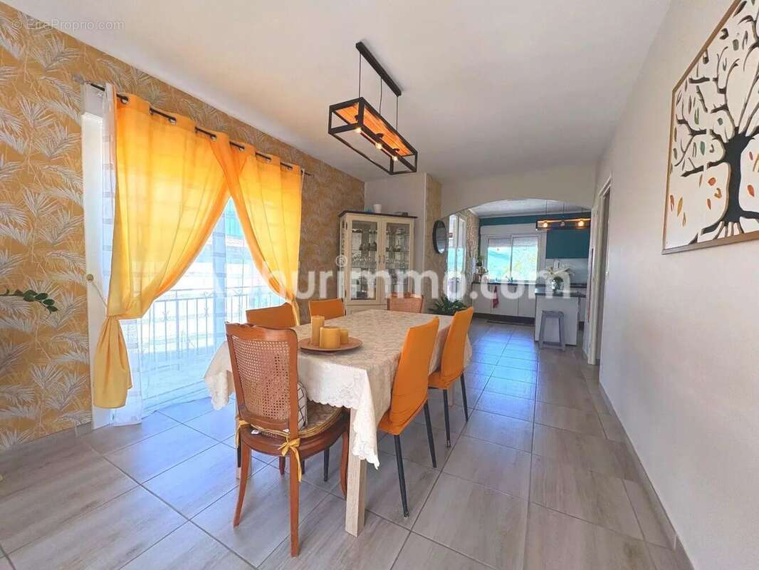 Maison à SAINT-CHINIAN