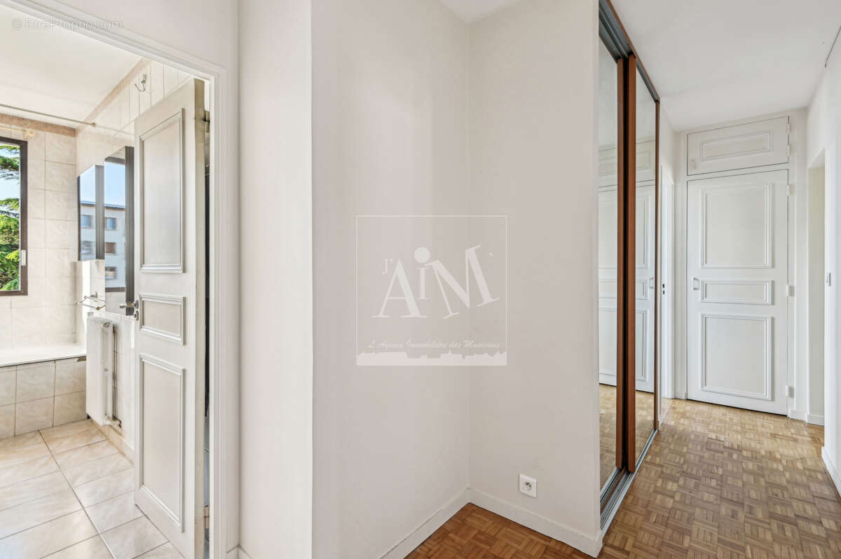 Appartement à NANTERRE