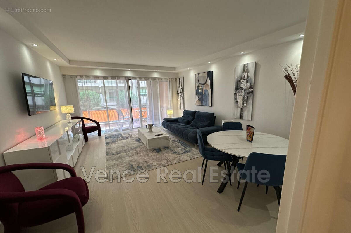 Appartement à VENCE