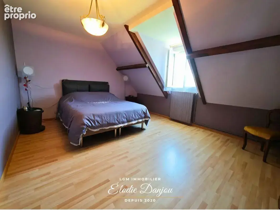 Maison familiale – 5 chambres – Double garage – Grand Jardin – Châteaudun, quartier Saint-Jean - photo 9