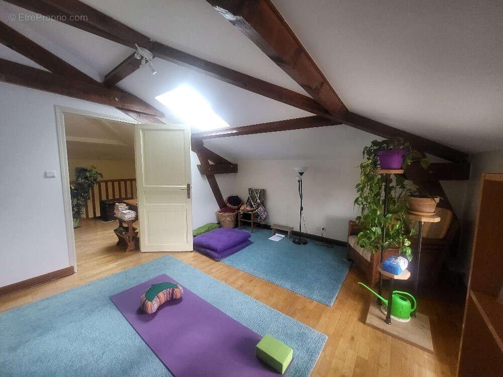 Maison à CHATILLON-SUR-CHALARONNE