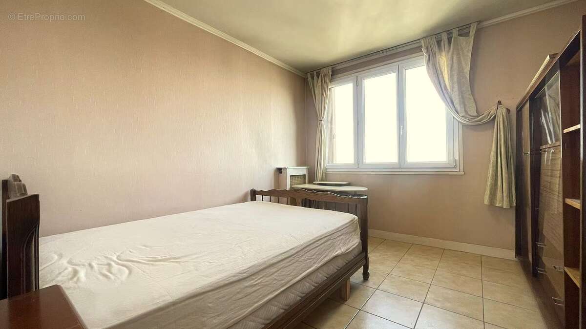 Appartement à vendre 4 pièces VITRY SUR SEINE (94) - photo 8