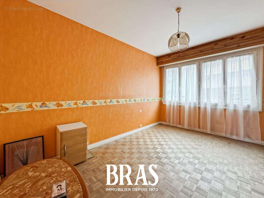 Pont rousseau - t3 64 m² - 2 ch - cave - parking - photo 6