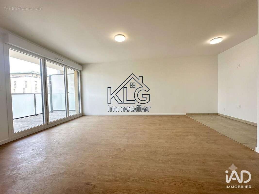 Appartement 56 m² à Le Coudray  - photo 4