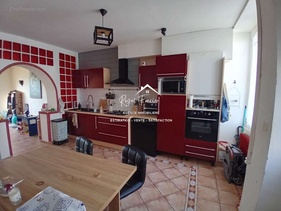 Maison à CHATELLERAULT