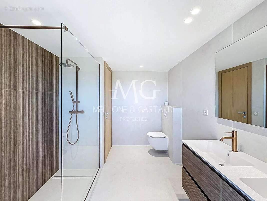 Appartement à LE CANNET