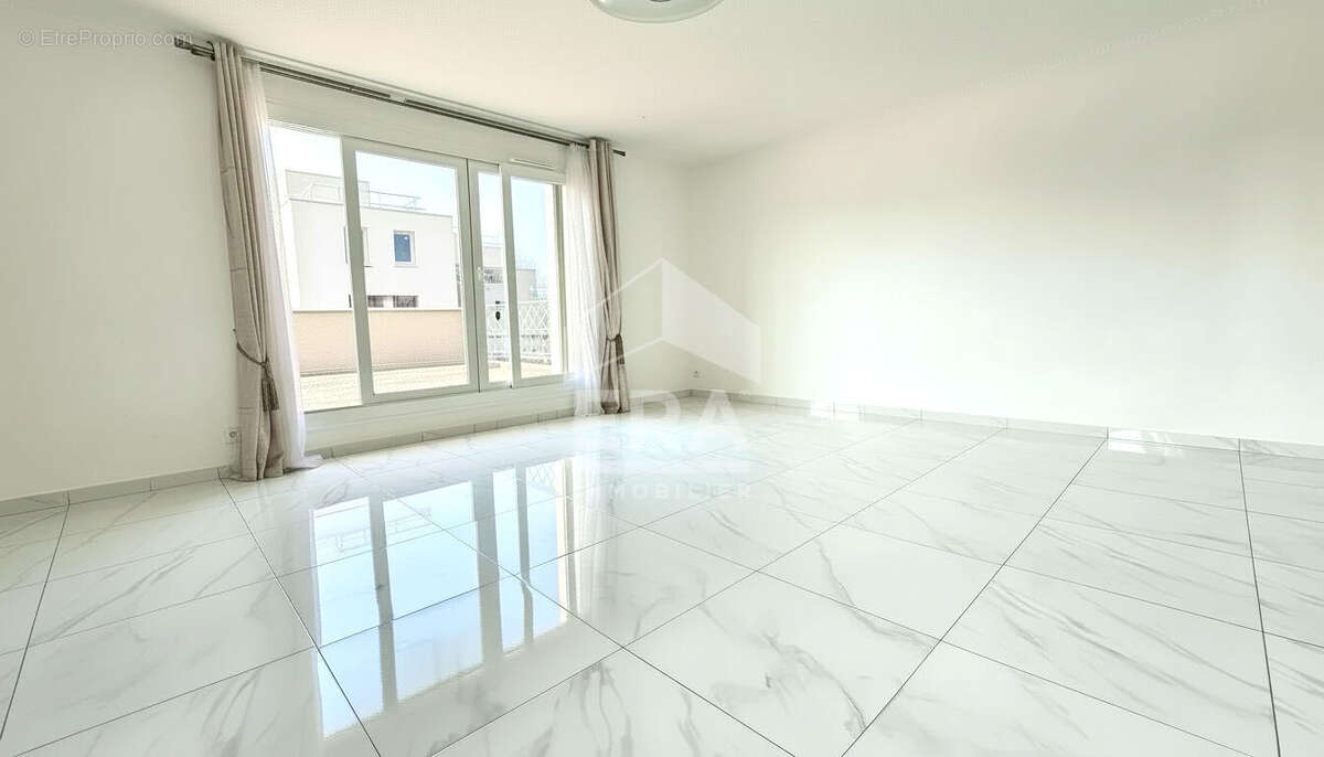 Appartement à EVRY