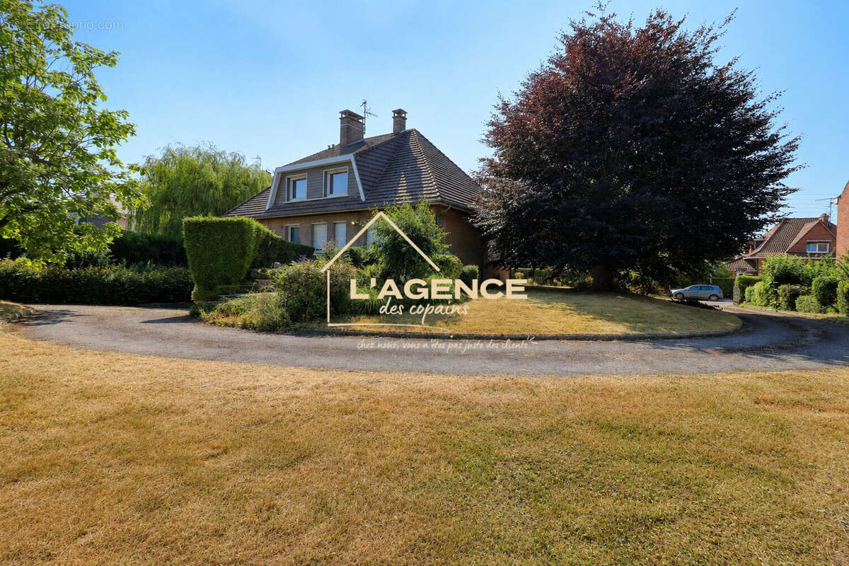 Maison 160 m² à Hazebrouck  - photo 2